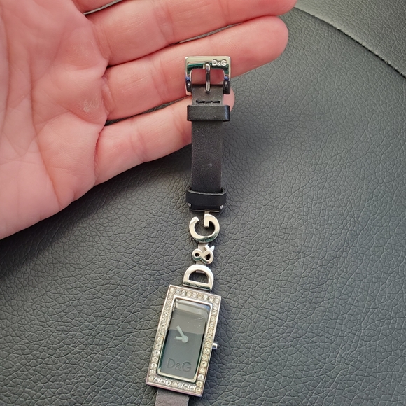 DOLCE & GABBANA Watch - Picture 3 of 11